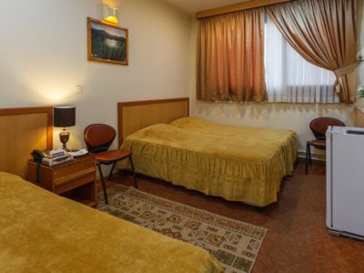 اتاق سه تخته هتل ساسان شیراز